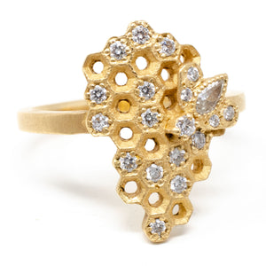 Cocktail Diamond Bee Ring